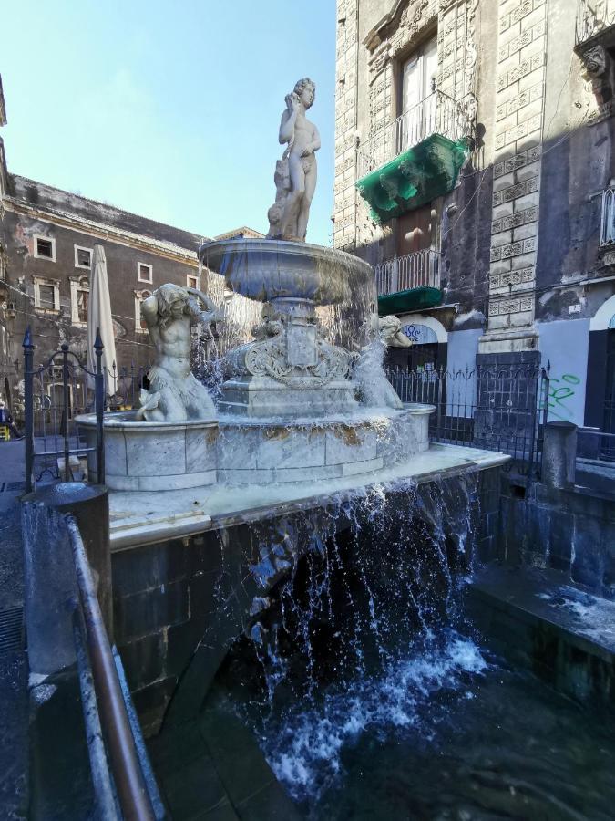 La Mansarda Di Ninni カターニア エクステリア 写真