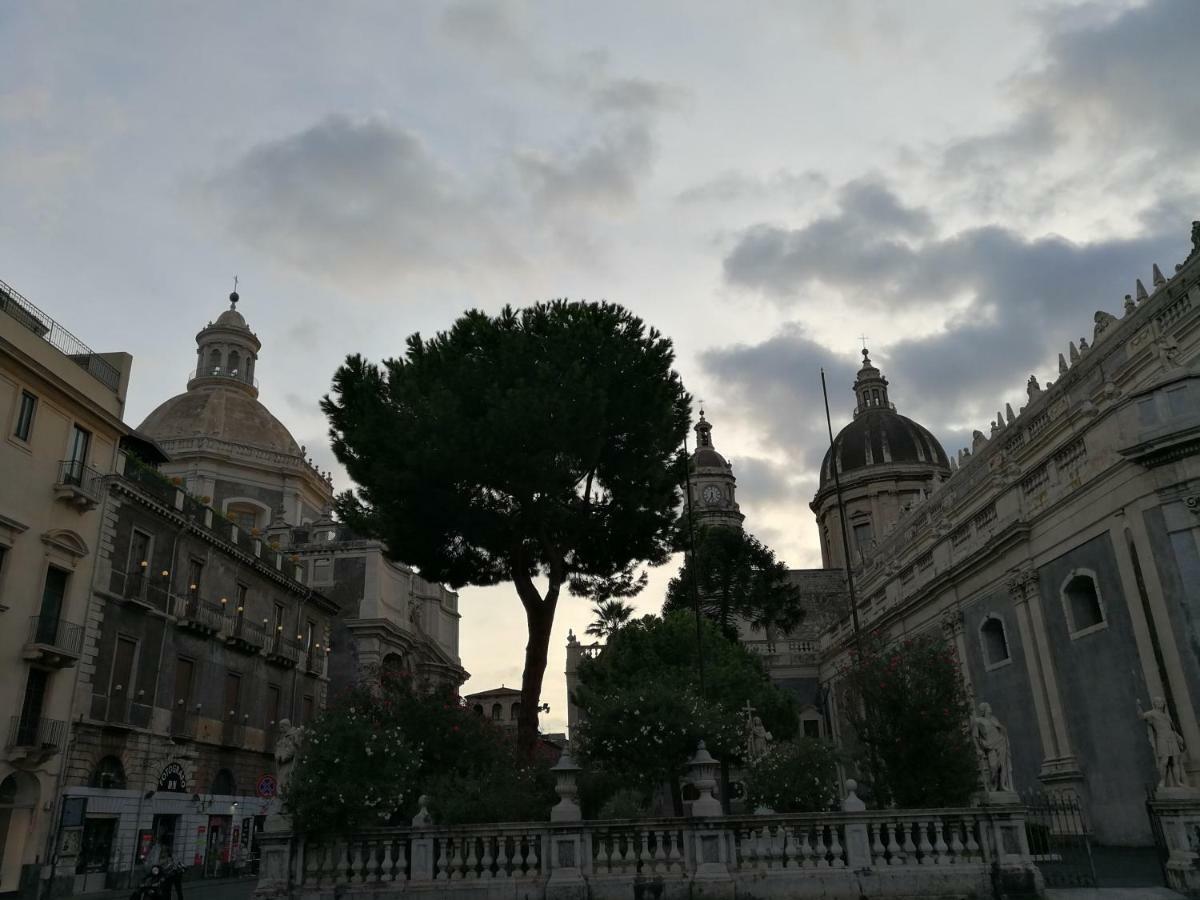La Mansarda Di Ninni カターニア エクステリア 写真