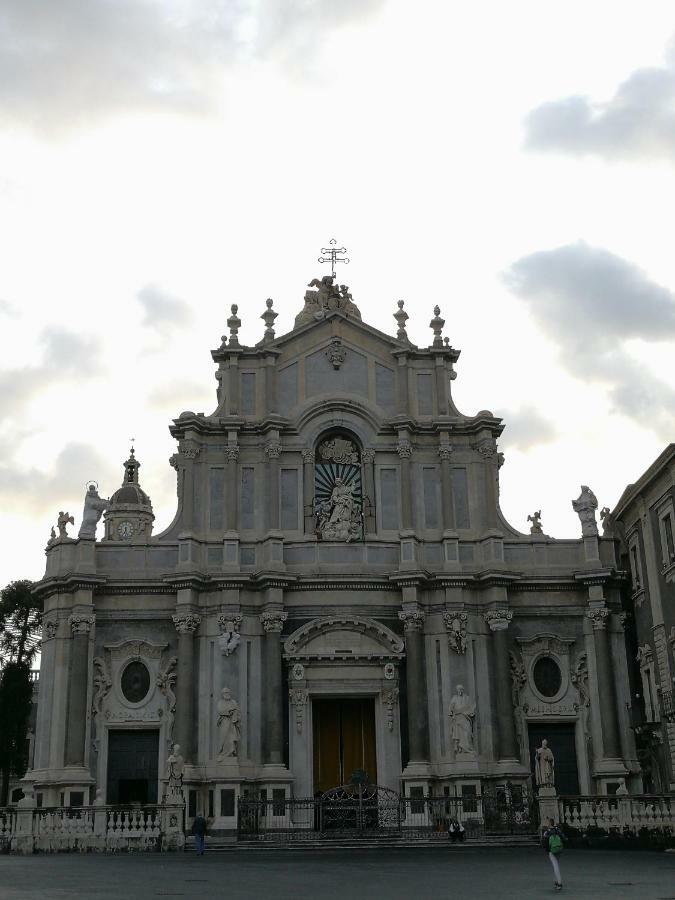 La Mansarda Di Ninni カターニア エクステリア 写真